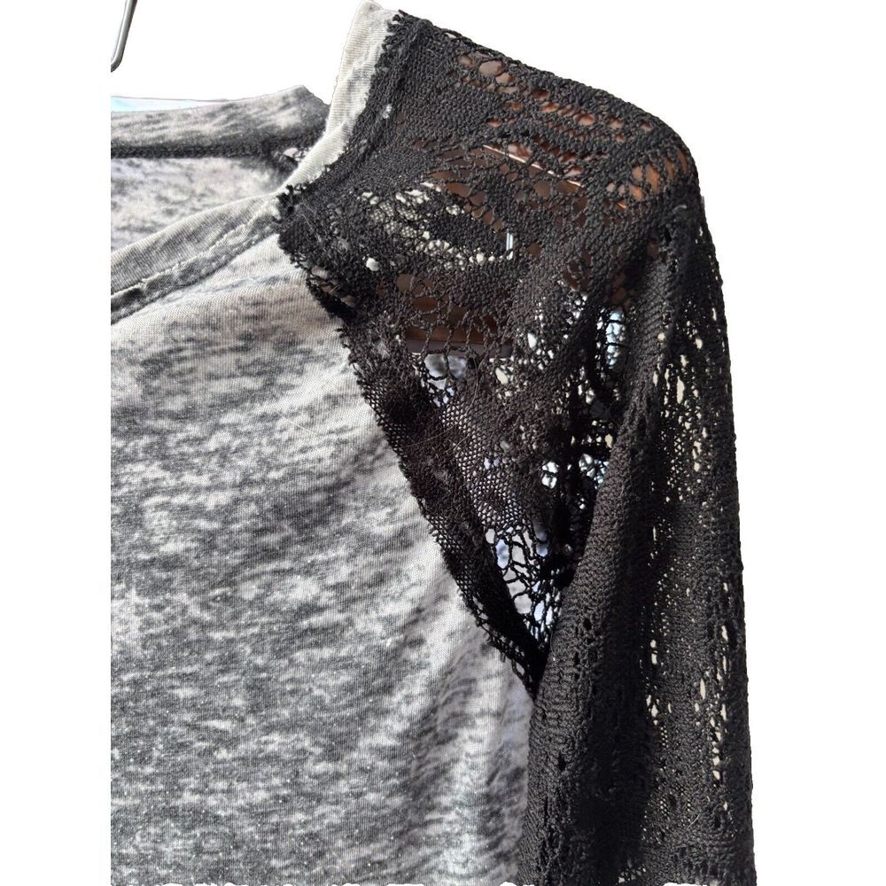 Wild Pearl S Gray Pullover Tee Lace Inlays Long Sleeve Whimsy Goth Longer Tee - Picture 6 of 7